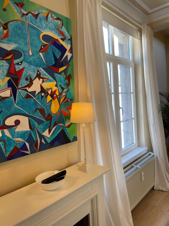 Le 25, Duplex Elegant Au Coeur Du Pietonnier Historique Apartman Namur Kültér fotó